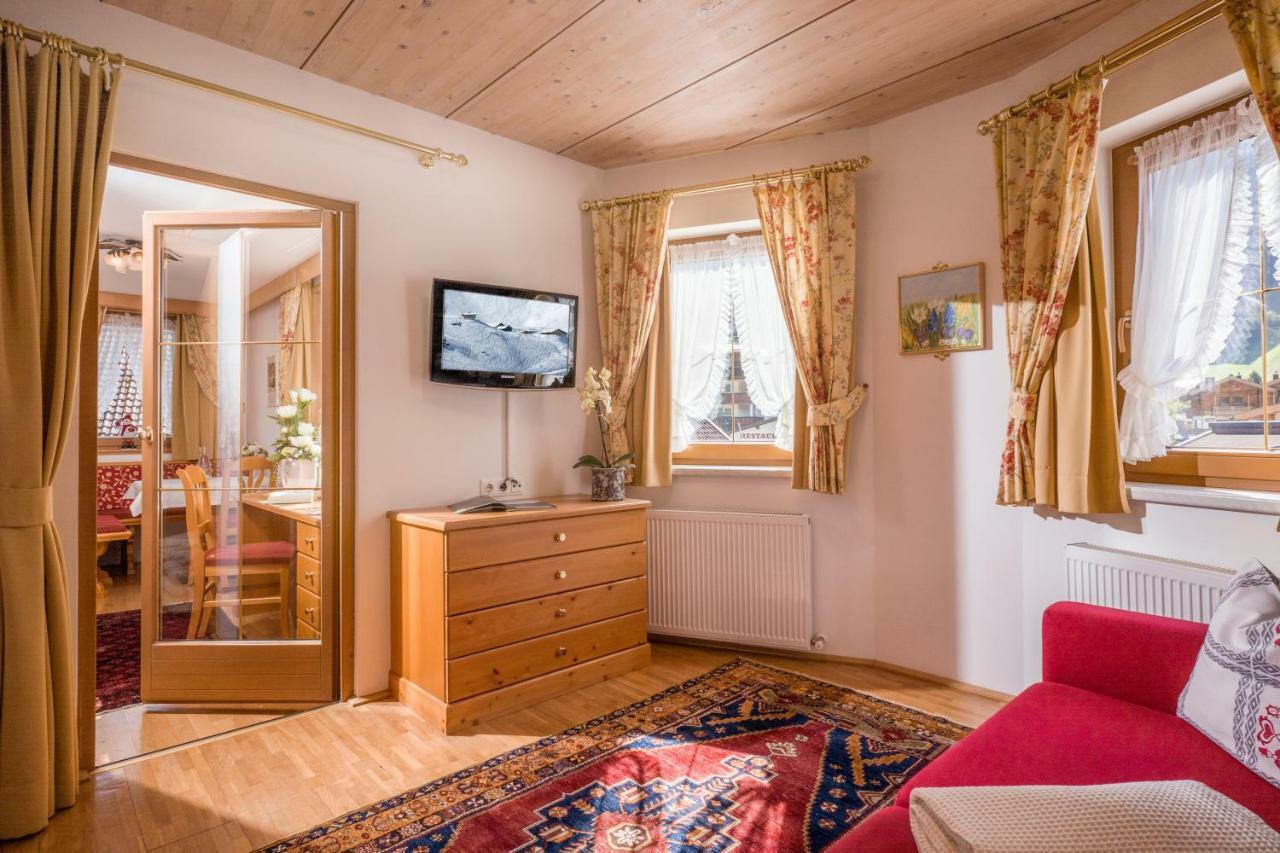 Hotel Viktoria & Landhaus Joggl Mayrhofen Eksteriør billede