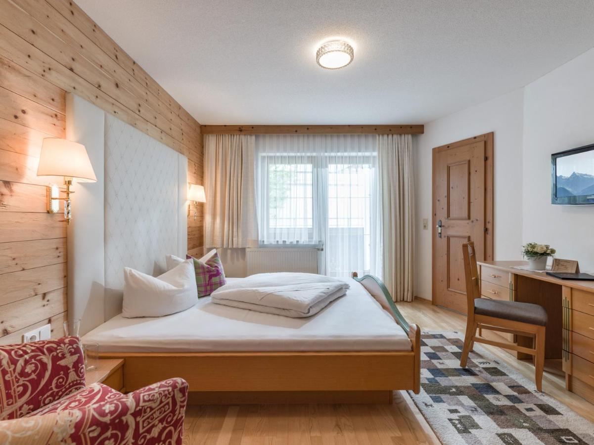 Hotel Viktoria & Landhaus Joggl Mayrhofen Eksteriør billede